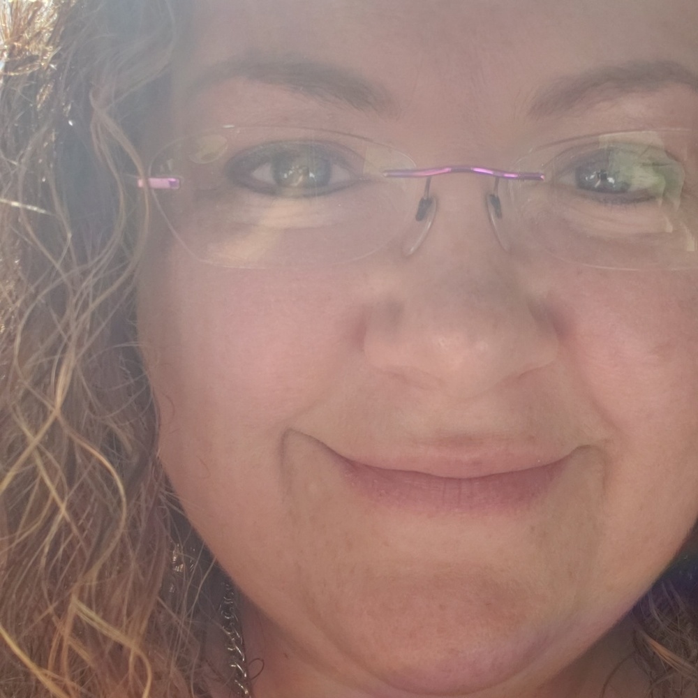 Meet your Posher, Angelique